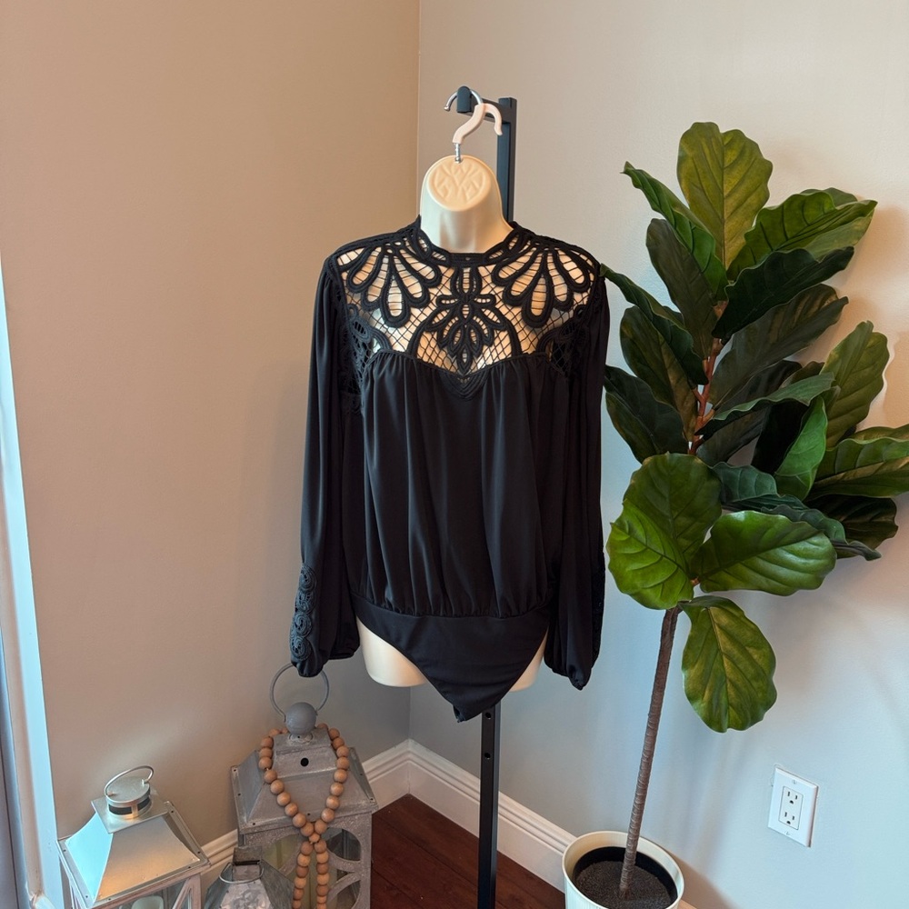 Express Black Lace Yoke Long Sleeve Bodysuit